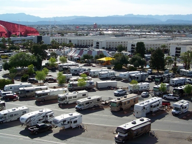 חניון ליד מלון סירקוס-סירקוס לאס וגאס