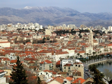 קרוואן בספליט