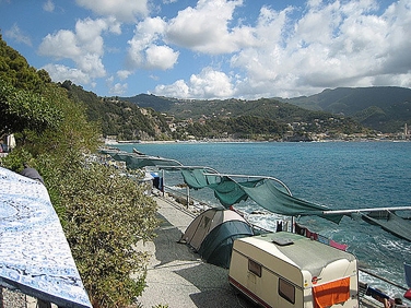 חניון ליד מונגליה