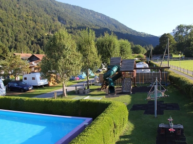 לייזי ראנצ`ו בעיר אינטרלקן