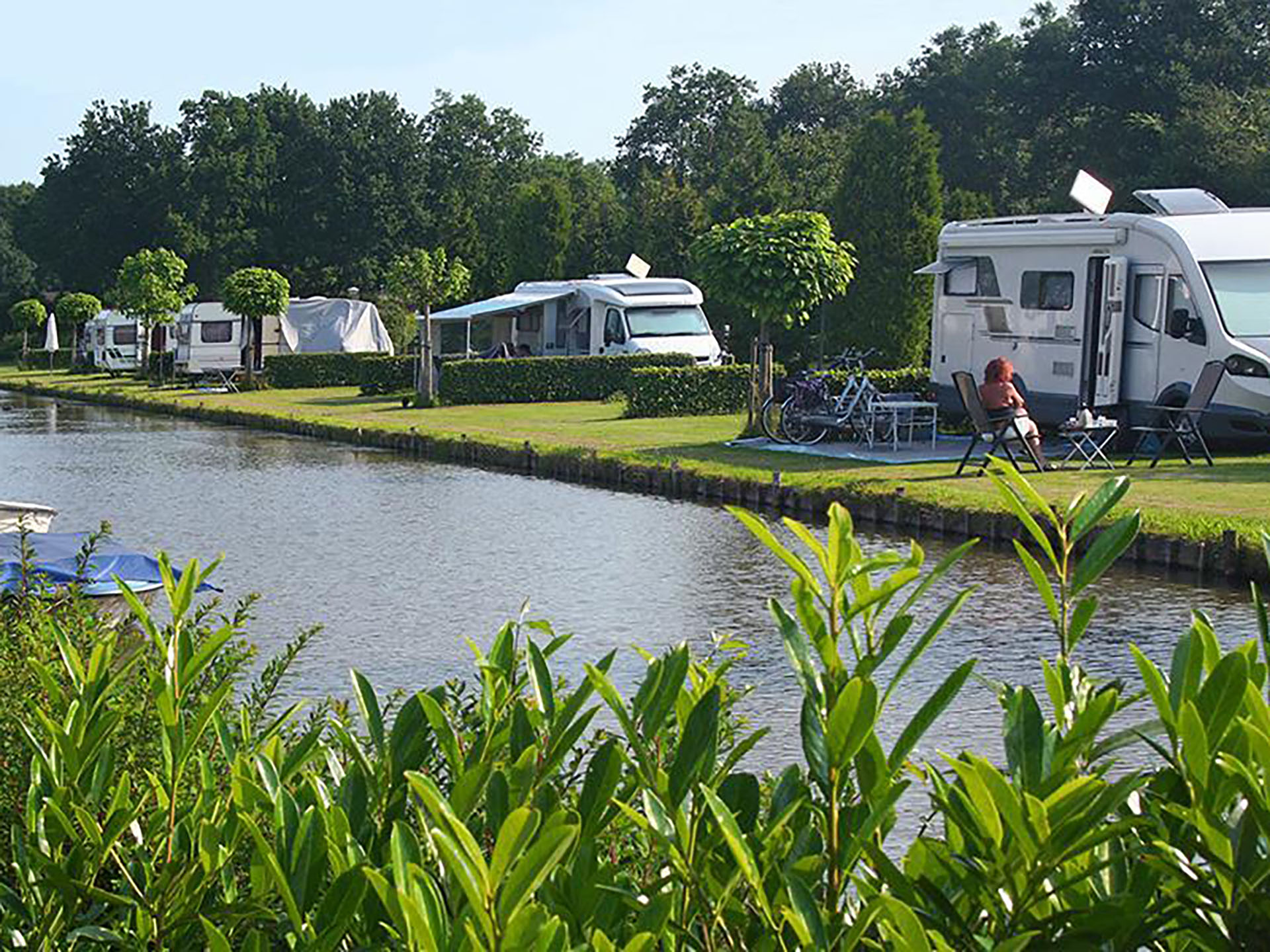 חניון ליד העיר הורן