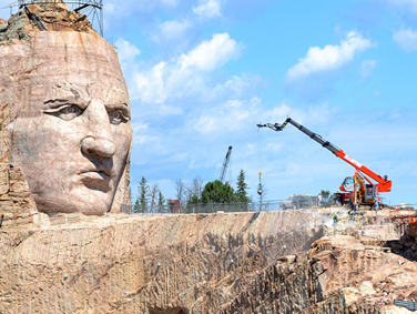 אנדרטת "סוס משוגע"