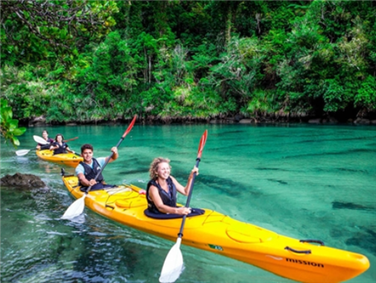 שיט קייאקים