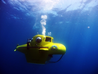 נסיעה במיני-צוללת