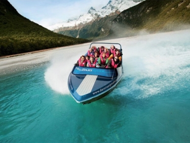 נסיעה בסירת סילון במאוונט אספיירינג