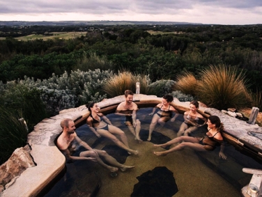 מעיינות חמים במורנינגטון