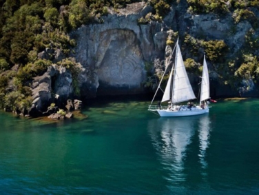 שיט באגם טאופו