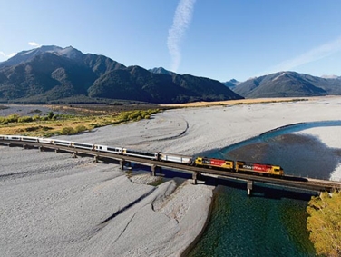 רכבת נופית מקרייסטצ'רץ' לגריימוונת'