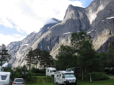 חניון ליד אנדלסנס