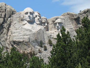 הגבעות השחורות והר ראשמור