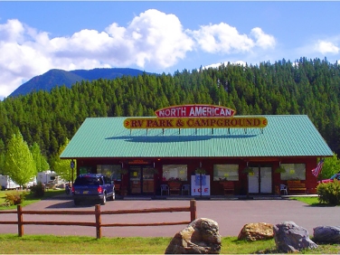 חניון שני בכניסה המערבית לפארק גליישר