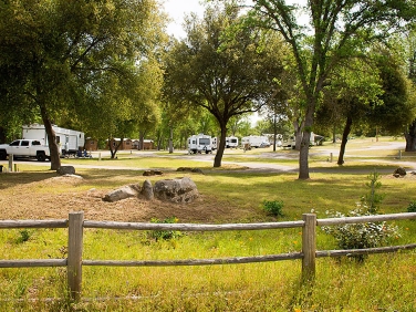 חניון דרומית ליוסמיטי