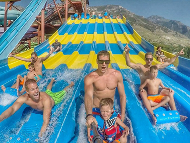 פארק המים סבן פיקס