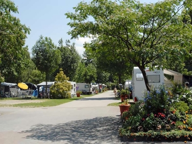 חניון בעיר מוזאנו