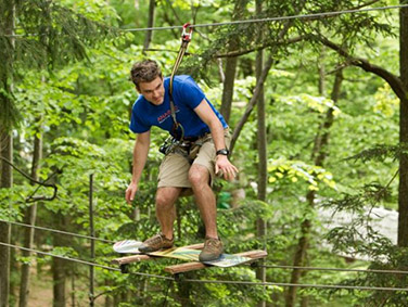 פארק החבלים ליד פוסטוינה