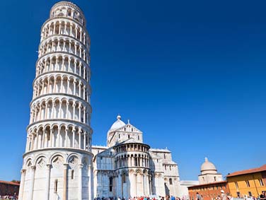 קרוואן בפיזה